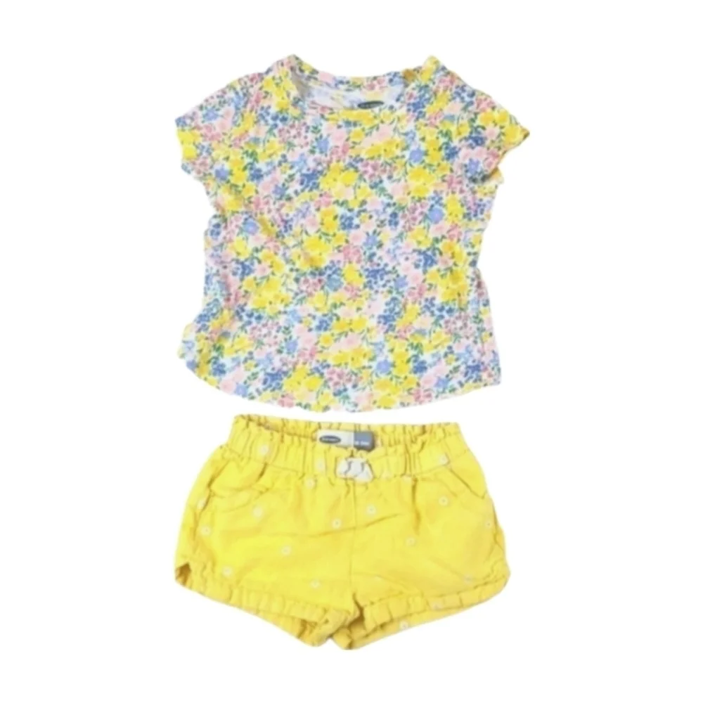 🌻 Vintage Baby Outfit Daisy Floral Shorts & Tee Yellow Multi, Size 18-24 Months